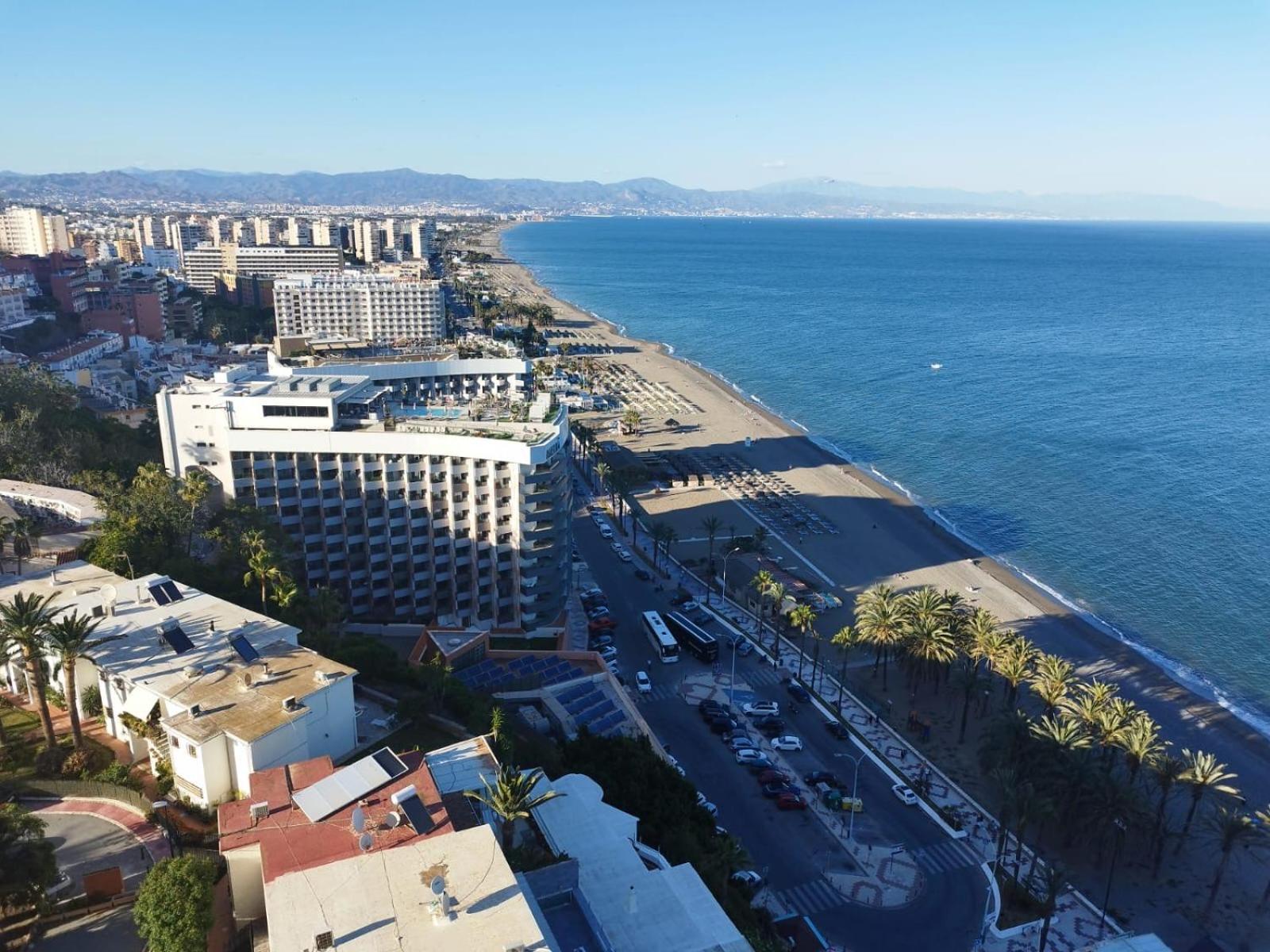 Love Rent4 Malaga La Torre De La Roca 토레몰리노스 외부 사진