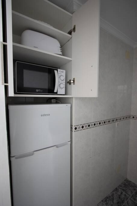 Love Rent4 Malaga La Torre De La Roca 토레몰리노스 외부 사진