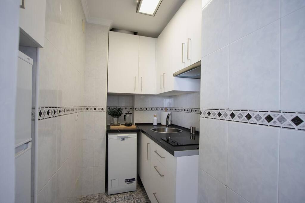 Love Rent4 Malaga La Torre De La Roca 토레몰리노스 외부 사진